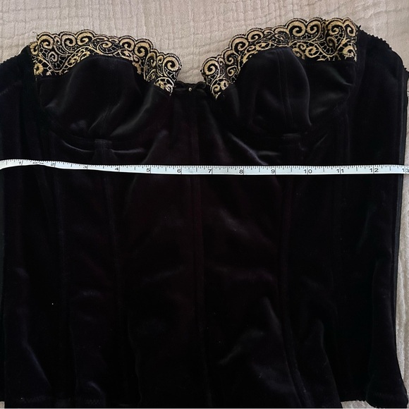 Black Velvet Corset with Gold Lace Trim - Picture 3 of 4
